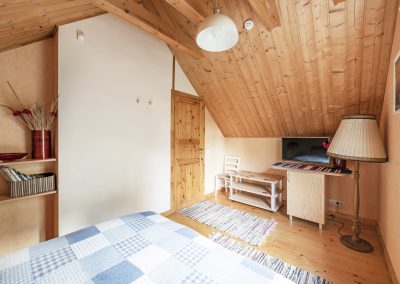 Dviejų kambarių apartamentai Palangoje šeimai „Medus“ - mieagamasis su dvigule lova